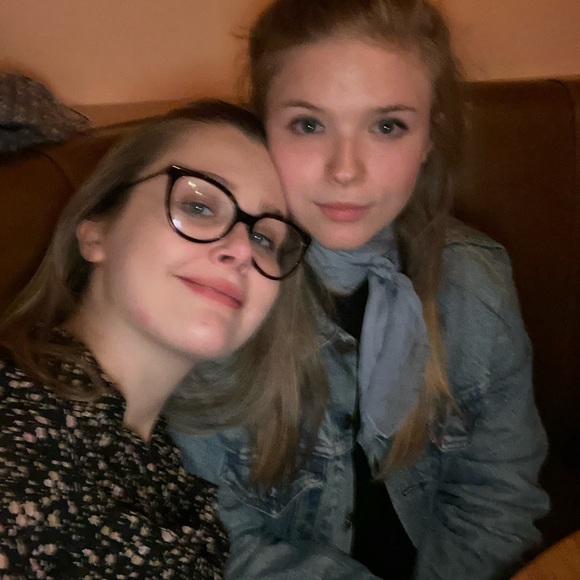 Meet Your Poshers! - Picture 4 of 4